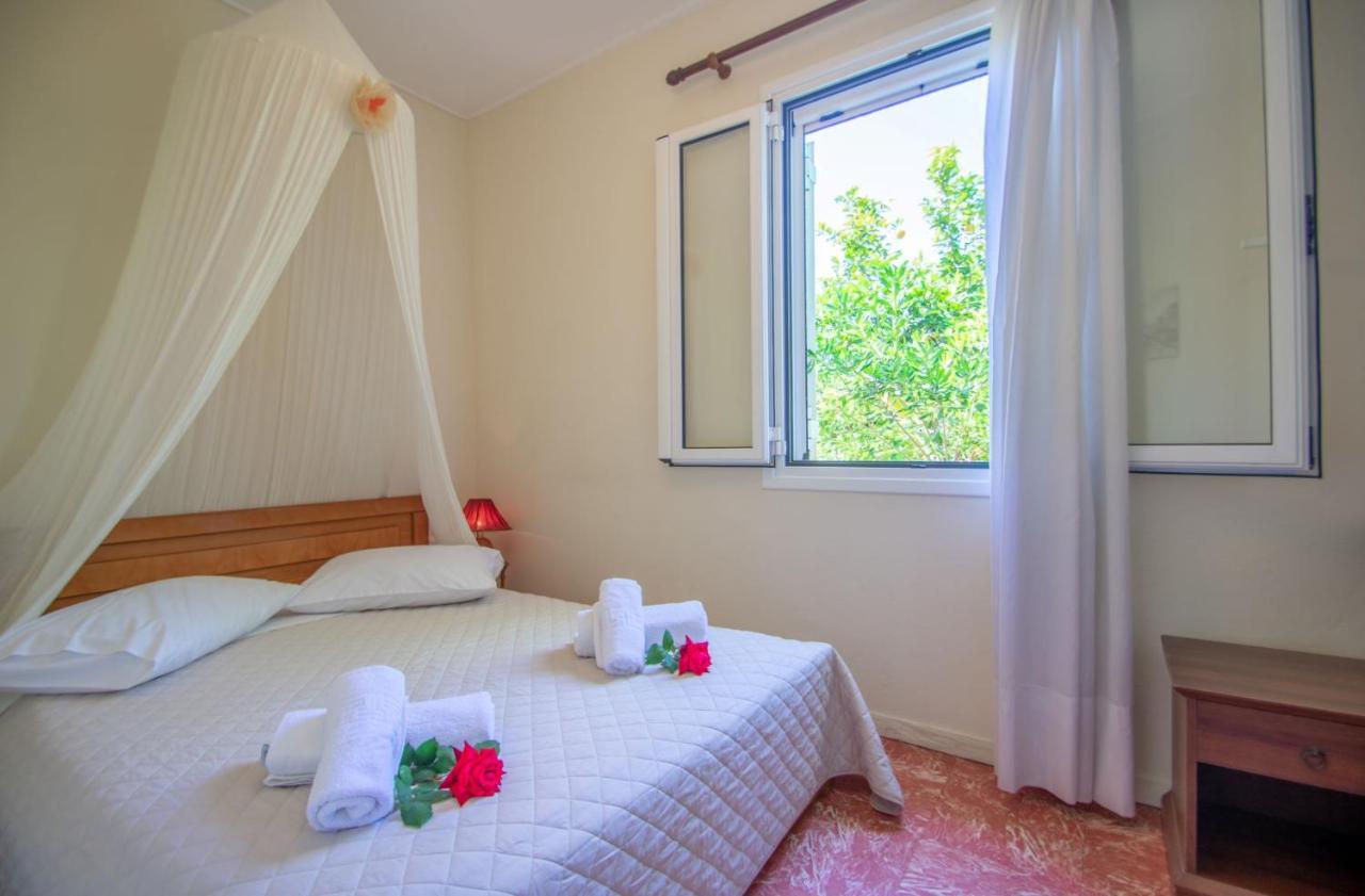 Doras Beach Bungalow B By "Elite" Plános エクステリア 写真