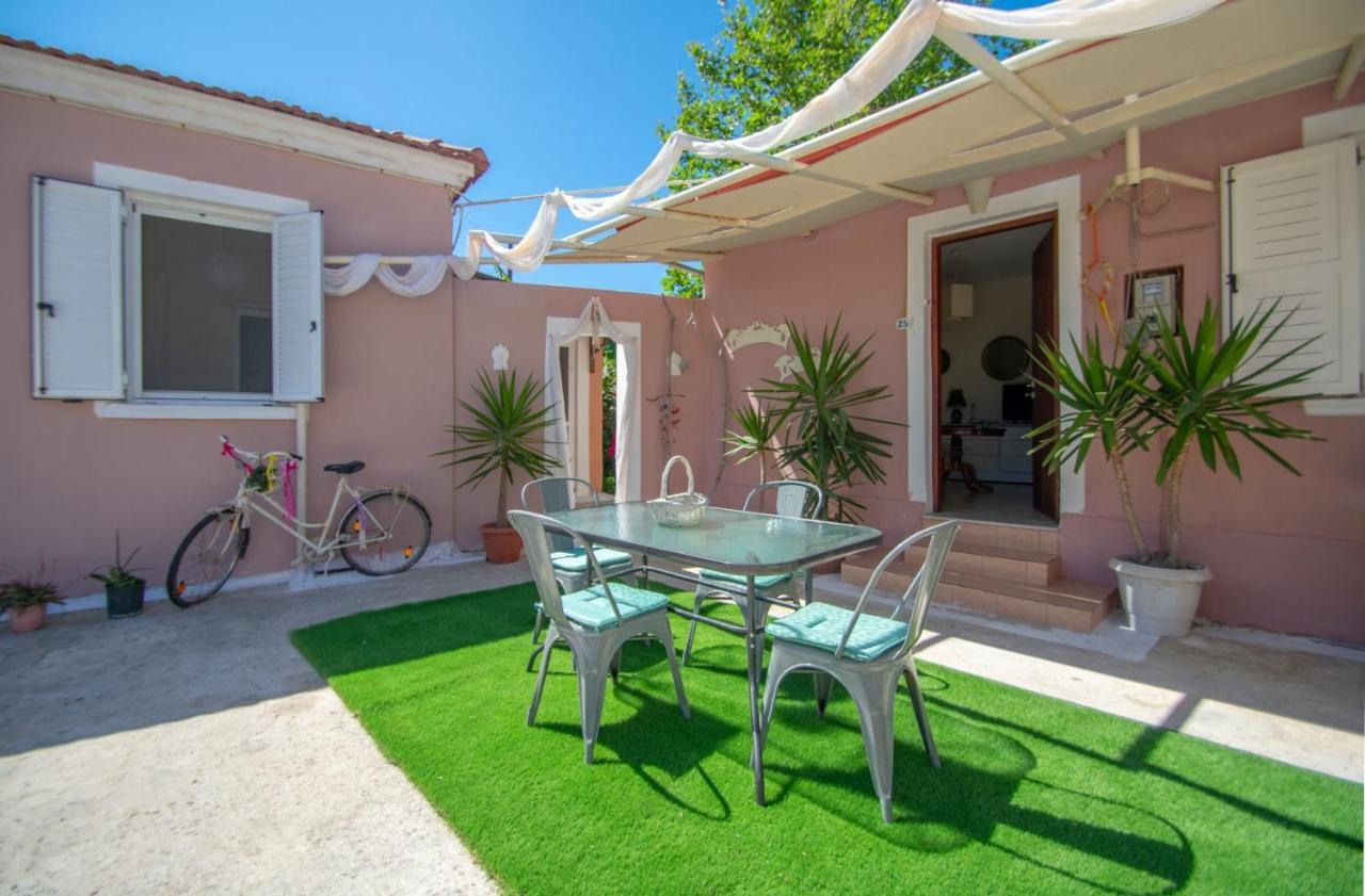 Doras Beach Bungalow B By "Elite" Plános エクステリア 写真