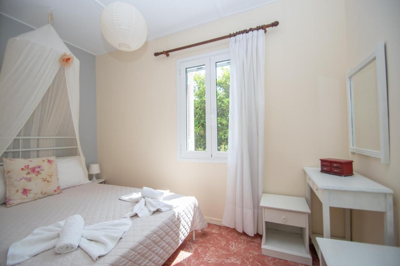 Doras Beach Bungalow B By "Elite" Plános エクステリア 写真