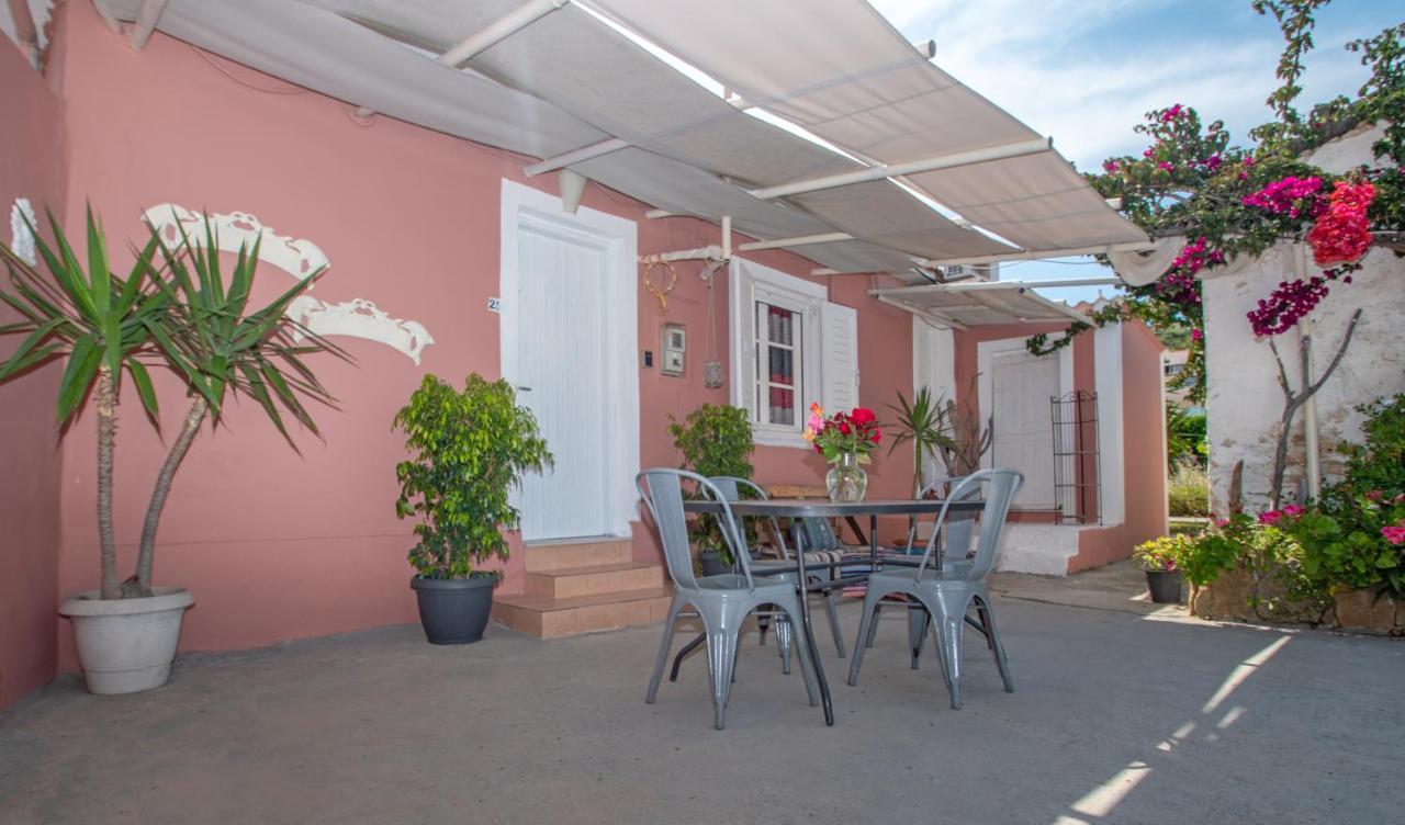 Doras Beach Bungalow B By "Elite" Plános エクステリア 写真